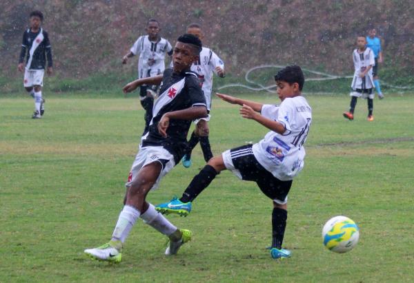 Rayan voltou a brilhar no Campeonato Metropolitano