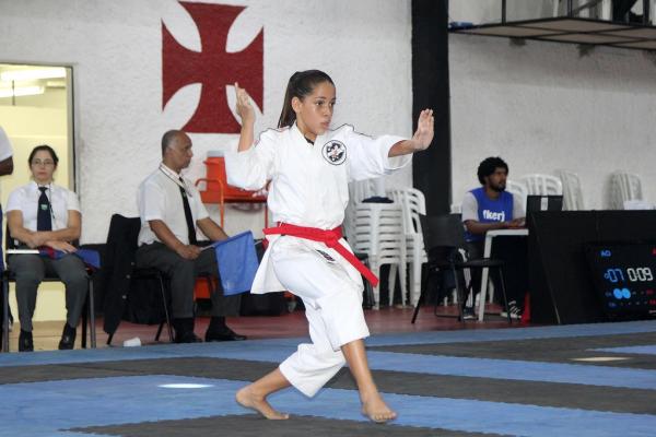 Bruna Aquino esbanjando sua técnica na final do 