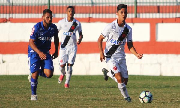 Rodrigo em ação pelo sub-20 no Campeonato Brasileiro