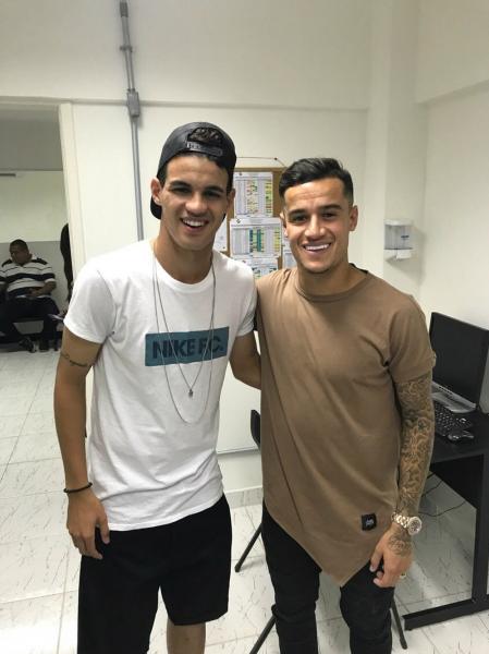 Moresche e Coutinho durante encontro em São Januário