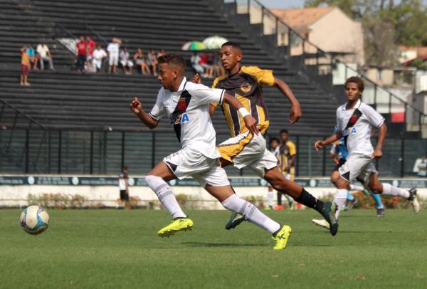 Vinícius em arrancada que resultou no segundo gol