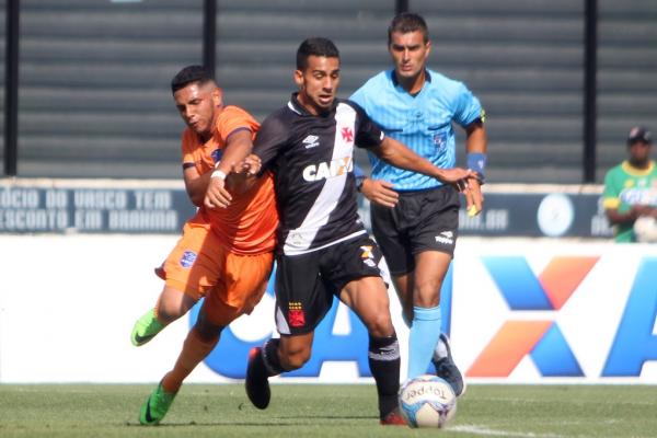 Linnick foi o organizador do meio-campo vascaíno na etapa inicial
