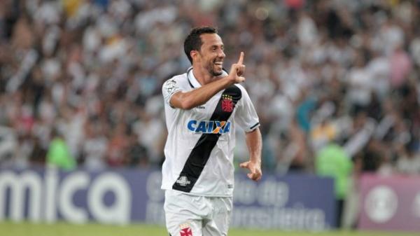 Nenê comemora gol pelo Vasco: fase é boa para levar o time à Libertadores