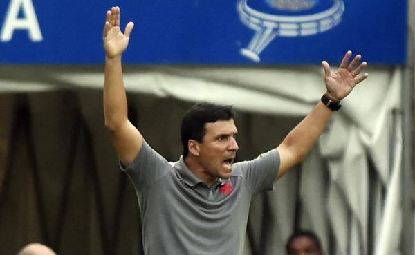 Zé Ricardo durante Vasco x Coritiba