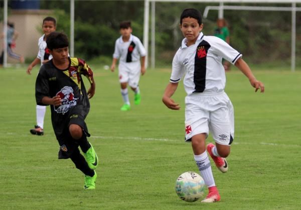  Kayck entrou no etapa final e também empurrou a bola para o fundo do barbante