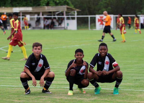 Diotti, Fortunato e Gabriel Silva fazem 'Pose da Quebrada'