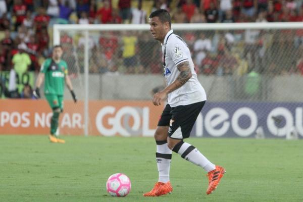 Ramon terá contrato com o Vasco renovado por mais dois anos
