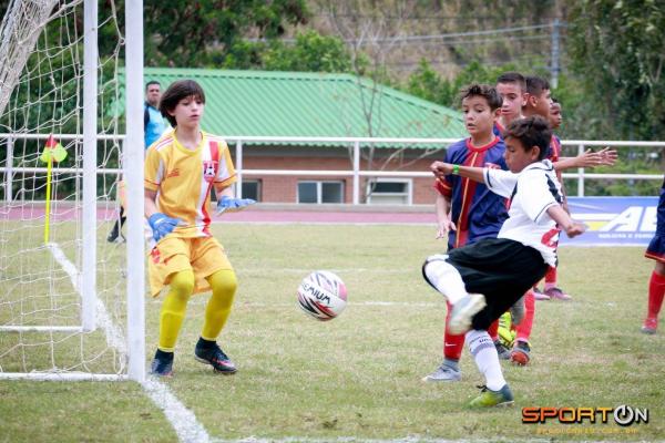 Breno finaliza no jogo de estreia contra o AB Esportes