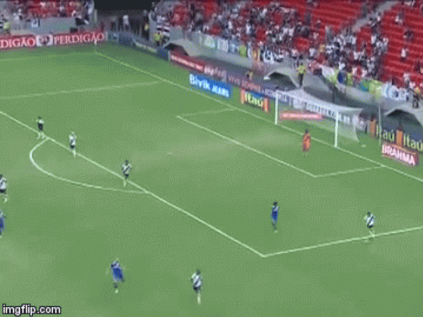 Lance emblemático durante sua passagem pelo Vasco