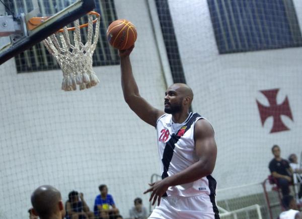 Lucas Mariano vai jogar pela primeira vez na Arena 1 neste sábado