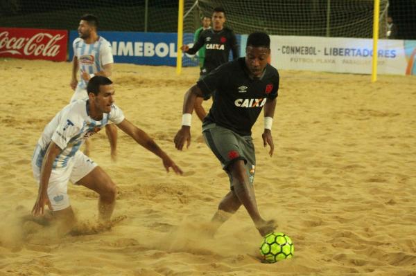 Atacante Bokinha brilhou diante dos paraguaios