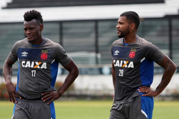 Dupla de zaga será formada por Paulão e Breno