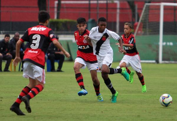 Gabriel Silva marcou o primeiro gol vascaíno na Gávea