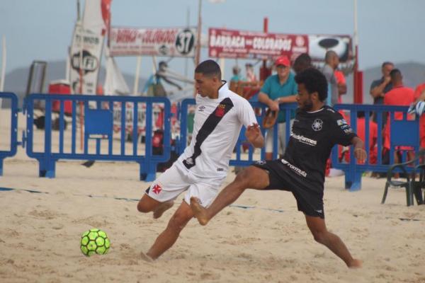 Vasco não tomou conhecimento do Rio Branco (PR)