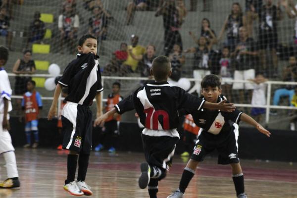 Sub-08 vem fazendo campanha espetacular no Estadual