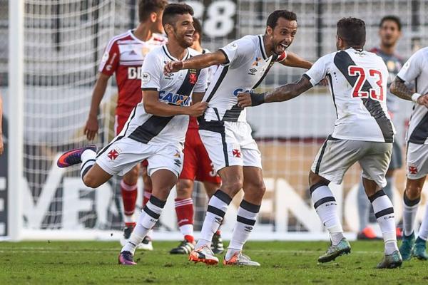 Com gol de falta de Nenê, Vasco vence o River Plate e fica em 3º lugar na Florida Cup Playoff (21/01)