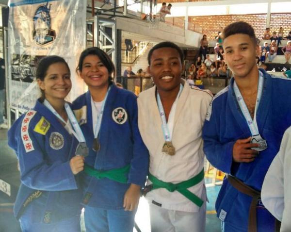 Os judocas vascaínos conquistaram 23 medalhas no Campeonato Estadual da Lijuerj