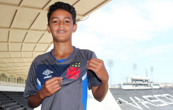 Leozinho destaca a responsabilidade de ser capitão do sub-12