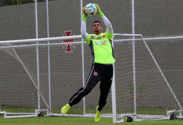 Alexander será o camisa 1 do Vasco na Copinha