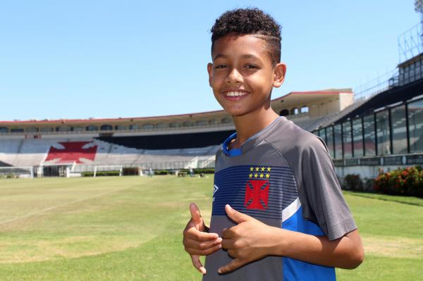 João Victor é o orgulho da comunidade Eliseu Visconde, em Santa Tereza