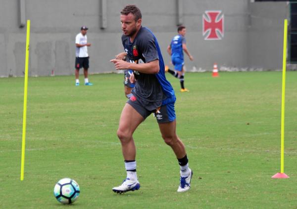 Marcelo Mattos em treino do Vasco