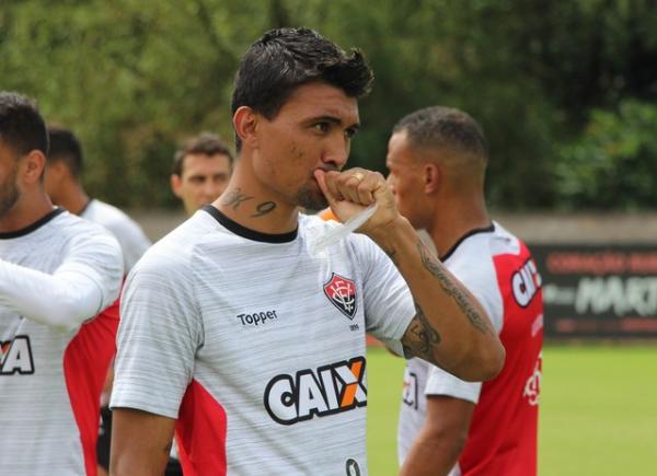 Kieza é considerado caro pelo Vasco