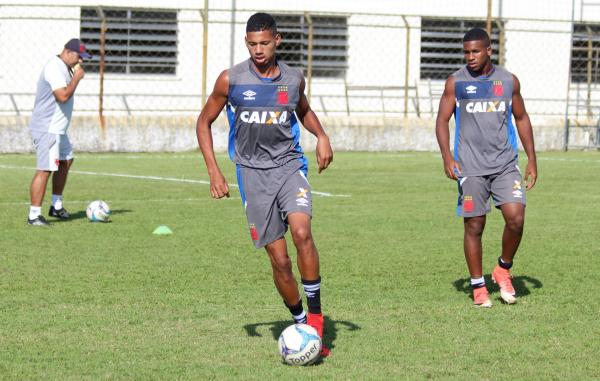 Marrony na última atividade antes do jogo contra o Espírito Santo