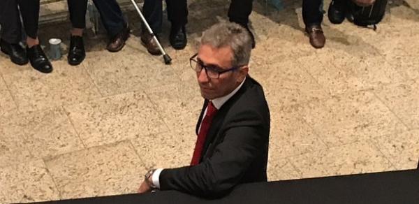 Rejeição da torcida será um dos tantos desafios de Alexandre Campelo no Vasco