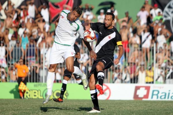 Jogo contra a Cabofriense deve ter sido o último de Nenê com a camisa do Vasco