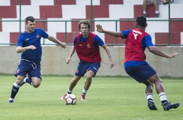 Wagner é marcado por Rafael Galhardo e Werley