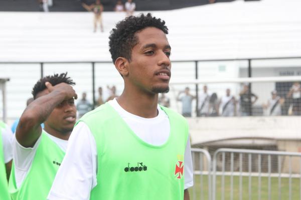  Miranda foi relacionado para dois jogos do Carioca