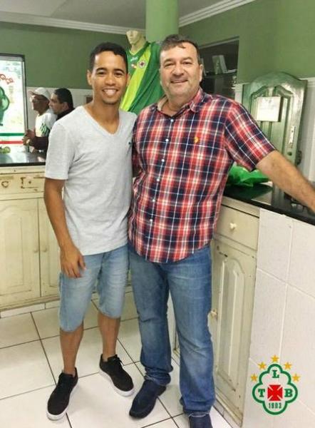 Pikachu visitou a sede da Tuna Luso no fim do ano passado