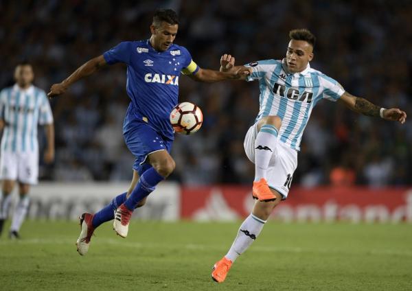 Lance de Racing 4 x 2 Cruzeiro, pela Libertadores