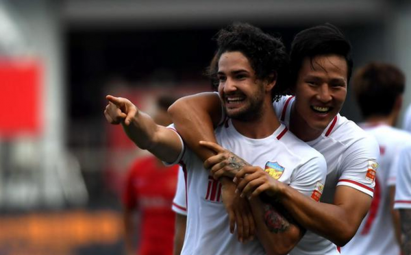 Alexandre Pato afirma que o objetivo do Tianjin Quanjian é ser campeão chinês