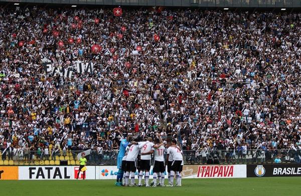 Torcida lotou o Kléber Andrade nas partidas de 2016