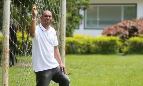 Valdiram sonha com o retorno ao futebol antes de se considerar aposentado