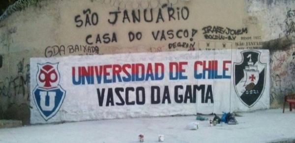 Muro em frente a São Januário celebra a amizade entre as torcidas de Vasco e La U