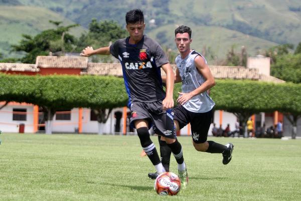 Gabriel Pec foi autor de um dos gols do sub-17 diante do Nova Iguaçu