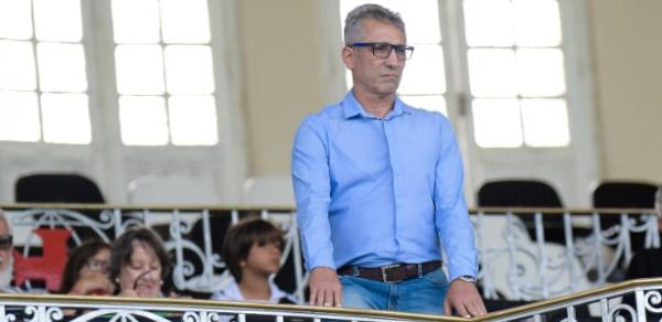 Presidente Campello tenta resolver situação financeira delicada no início do mandato