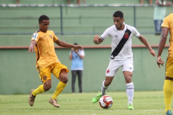 Linnick em ação na goleada diante do Madureira