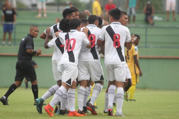 Meninos da Colina vêm de uma maiúscula vitória diante do Madureira
