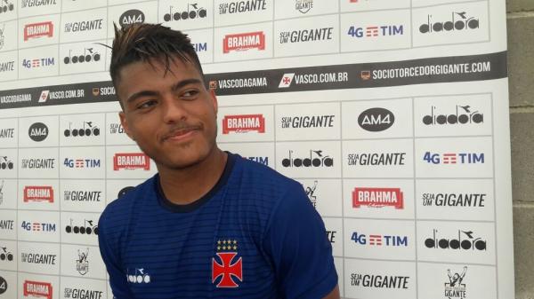 Evander tem um estiramento na coxa direita