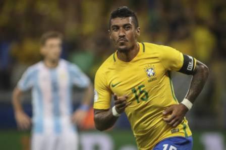 Paulinho é um dos destaques da seleção de Tite