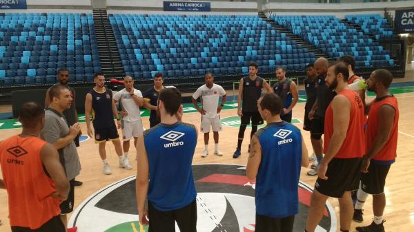 Christiano no apronto para o jogo com Bauru. Técnico confia no grupo