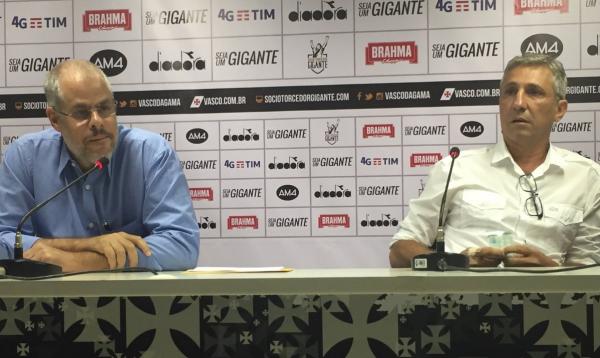 Roberto Monteiro (á esq.) e Alexandre Campello em entrevista coletiva