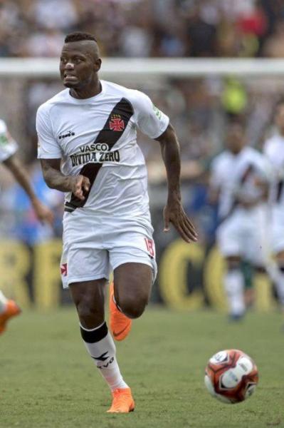 Riascos já marcou dois gols sobre o Botafogo em três partidas neste Estadual