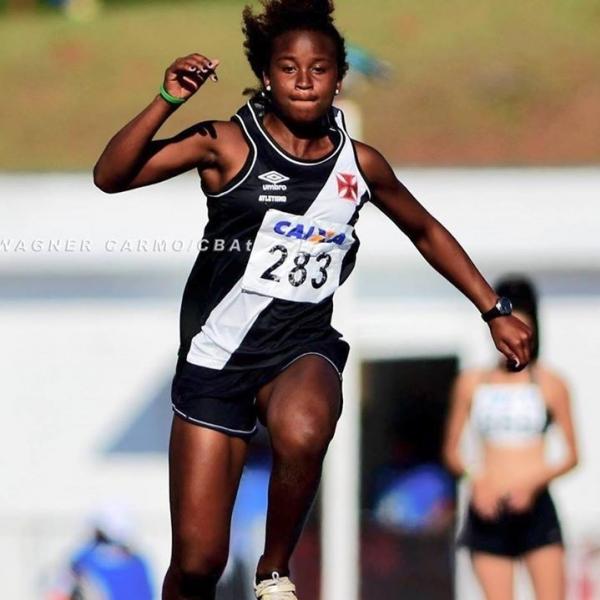 Maria Vitória é nossa representante no salto