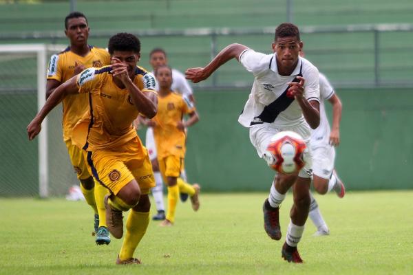 Atacante veste a camisa do Vasco desde 2015