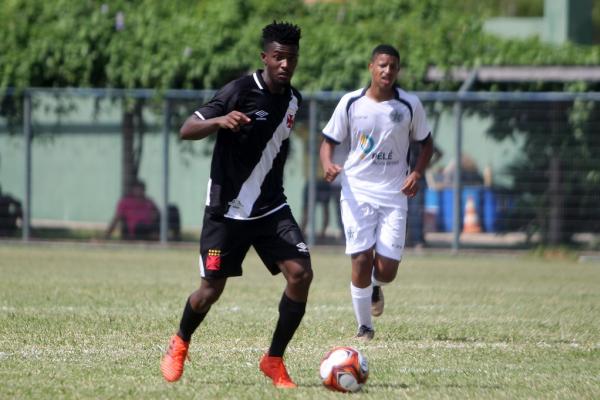 Marcelo Germano é zagueiro do sub-17