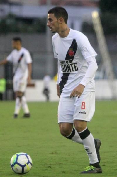 Thiago Galhardo é o reserva mais utilizado por Zé Ricardo